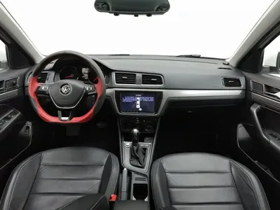 Volkswagen Lavida 2018, 46600 км, за 5740.05 USD