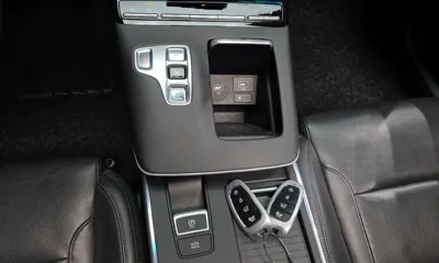 Hyundai Grandeur 2020, 101173 км, за 12406.46 USD - фото 9