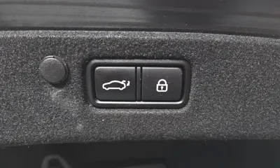 Hyundai Grandeur 2020, 101173 км, за 12406.46 USD - фото 20