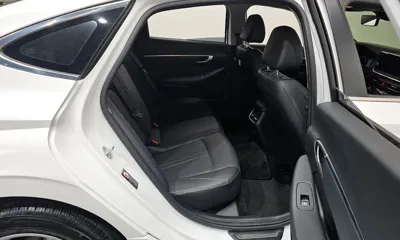 Hyundai Sonata 2020, 79868 км, за 8796.11 USD - фото 11