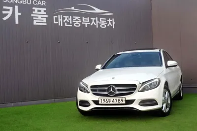 Mercedes-Benz C-Class 2015, 76300 км, за 12230.65 USD - фото 2