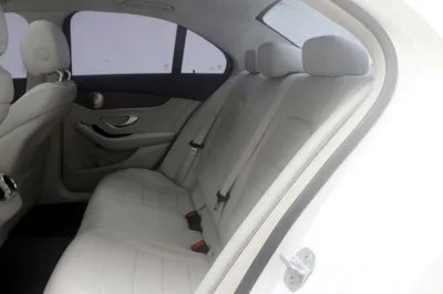 Mercedes-Benz C-Class 2015, 76300 км, за 12230.65 USD - фото 18