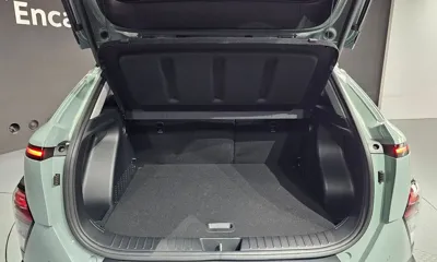 Hyundai Kona 2023, 18350 км, за 17434.31 USD - фото 31