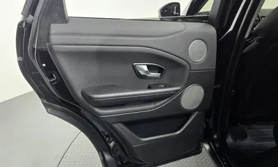 Land Rover Range Rover Evoque 2017, 93107 км, за 8664.83 USD - фото 26
