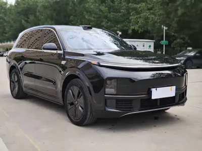 Li Auto Li L8 2024, 37000 км, за 35015.03 USD