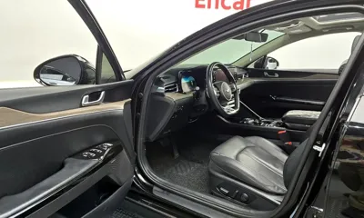 Kia K5 2021, 52232 км, за 15130.49 USD - фото 11