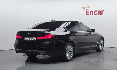 BMW 5-Series 2023, 37280 км, за 22974.92 USD