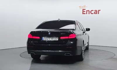 BMW 5-Series 2023, 37280 км, за 22974.92 USD