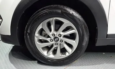 Hyundai Tucson 2018, 123671 км, за 7351.03 USD