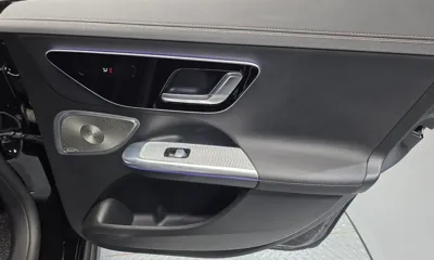 Mercedes-Benz EQE 2023, 71282 км, за 31777.03 USD - фото 25