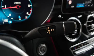 Mercedes-Benz GLC-Class 2022, 56991 км, за 30794.68 USD - фото 9