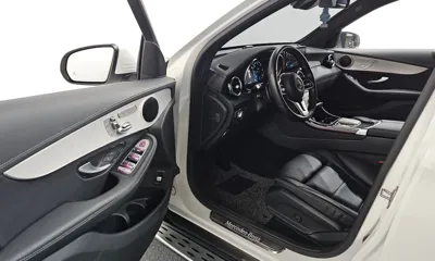 Mercedes-Benz GLC-Class 2022, 56991 км, за 30794.68 USD - фото 10