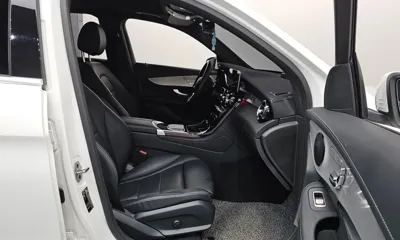Mercedes-Benz GLC-Class 2022, 56991 км, за 30794.68 USD - фото 11