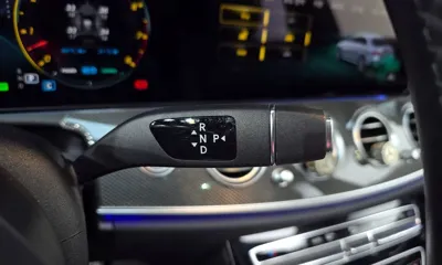 Mercedes-Benz E-Class 2022, 12723 км, за 47209.72 USD - фото 9