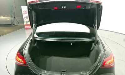 Mercedes-Benz E-Class 2022, 12723 км, за 47209.72 USD - фото 20