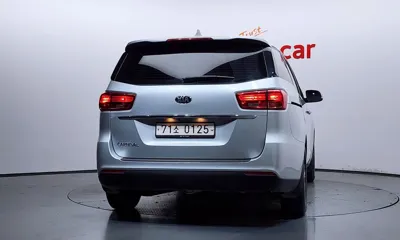 Kia Canival 2020, 42300 км, за 9562.85 USD