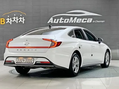 Hyundai Sonata 2020, 129435 км, за 9524.43 USD