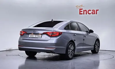 Hyundai Sonata 2017, 77018 км, за 4663.69 USD