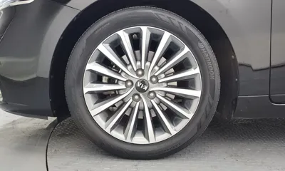 Kia K7 2019, 99183 км, за 10564.91 USD