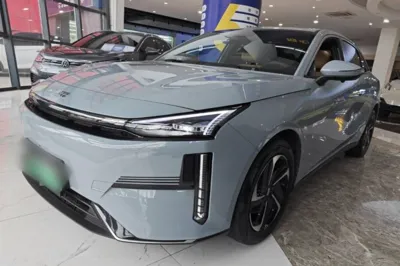 Geely Galaxy L6 · 2024 год