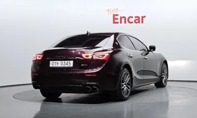 Maserati Ghibli 2016, 70932 км, за 9580.44 USD