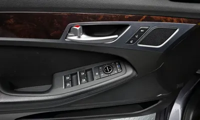 Hyundai Genesis 2016, 180436 км, за 5219.69 USD - фото 17