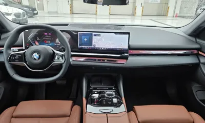 BMW 5-Series 2026, 4127 км, за 41693.83 USD - фото 8