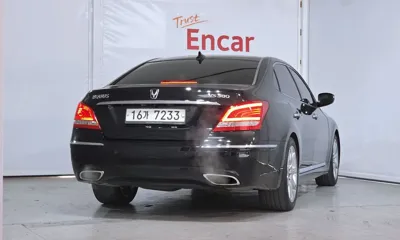 Hyundai Equus 2012, 211708 км, за 3832.18 USD