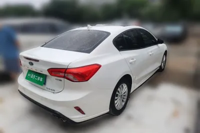 Ford Focus 2020, 32100 км, за 8441 USD
