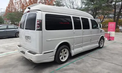 Chevrolet Express Van 2007, 181168 км, за 4269.57 USD