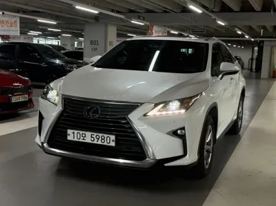 Lexus RX · 2019 год