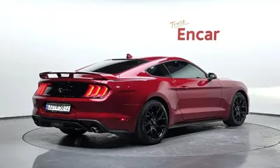 Ford Mustang 2023, 35515 км, за 22084.7 USD