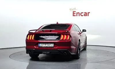 Ford Mustang 2023, 35515 км, за 22084.7 USD