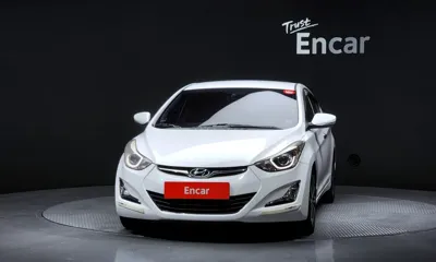 Hyundai Avante 2015, 164725 км, за 2642.38 USD