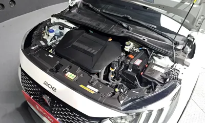 Peugeot 208 2022, 9004 км, за 15622.95 USD - фото 6