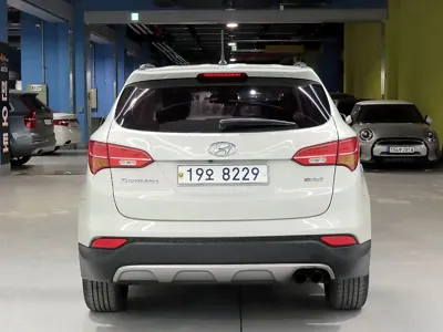 Hyundai Santafe 2013, 189000 км, за 5023.8 USD