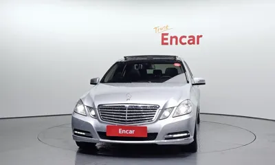 Mercedes-Benz E-Class 2013, 91225 км, за 8125.85 USD