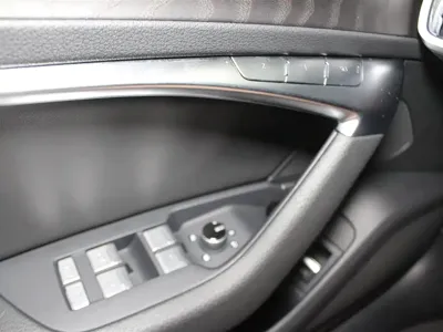 Audi A6L 2025, 25299 км, за 41170.48 USD - фото 13