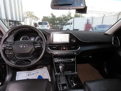 Hyundai Grandeur 2019, 252542 км, за 5616.12 USD - фото 11