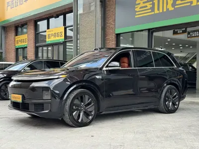 Li Auto Li L8 2023, 59000 км, за 28957.65 USD