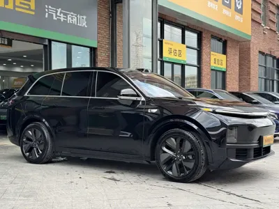 Li Auto Li L8 2023, 59000 км, за 28957.65 USD