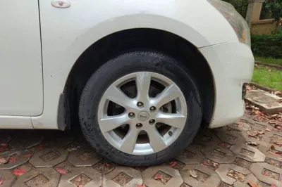 Nissan Tiida 2014, 63200 км, за 6519 USD