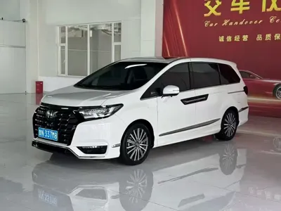 Honda Elysion 2023, 70000 км, за 27221.37 USD