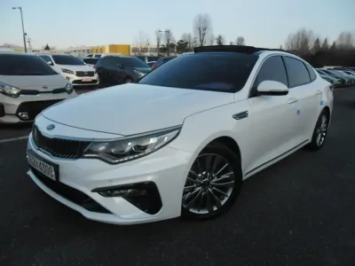 Kia K5 · 2019 год