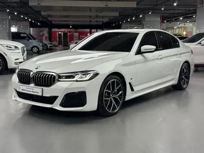 BMW 5-Series · 2023 год