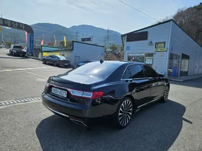 Lincoln Continental 2019, 79168 км, за 15032.17 USD