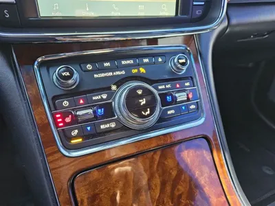 Lincoln Continental 2019, 79168 км, за 15032.17 USD - фото 13
