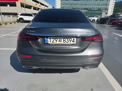 Mercedes-Benz E-Class 2022, 64242 км, за 27761.63 USD