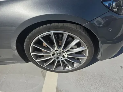 Mercedes-Benz E-Class 2022, 64242 км, за 27761.63 USD