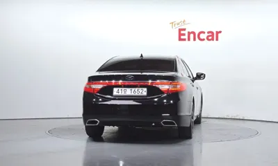 Hyundai Grandeur 2016, 71585 км, за 6279.75 USD
